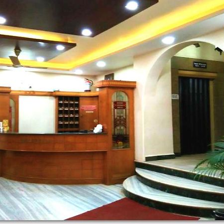 Hotel Rajwada International Belgaum Esterno foto