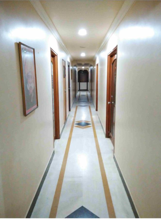 Hotel Rajwada International Belgaum Esterno foto